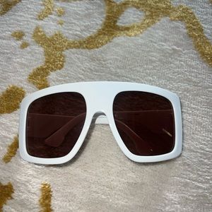 looks like expensive brand glasses